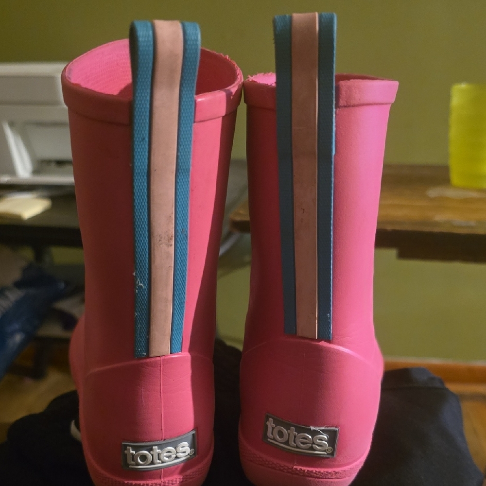 Totes Kids Pink Boots with Blue and Pink Accents